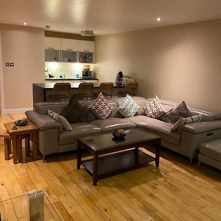 City Centre 2 Bedroom Apartment, Secure Parking. Glasgow Exterior photo